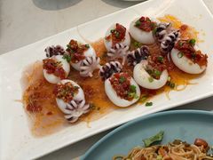 剁椒蒸墨鱼仔-香香海南菜餐厅