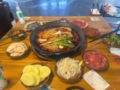 -黄潇洒老火锅(九眼桥宏济巷店)