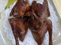 红烧乳鸽-吉莲利苑海鲜酒家(珠海拱北28年老字号店)