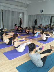 -亚太瑜伽普拉提学院