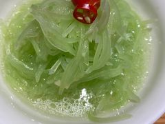 -诚铭记·虾仁汤包·成都小吃(融创店)