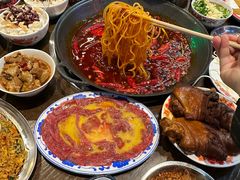 -萍姐火锅·公路夜市(武汉首店)