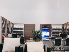 -上海汇之星奔驰4S店(浦东新店)