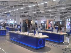 -优购镜仓(黄岛吾悦店)