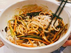 鸡丝凉米线-云海肴·汽锅鸡·云南菜(美罗城店)