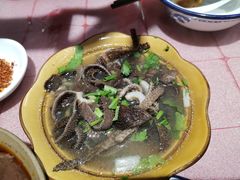 -谢老五跷脚牛肉·非遗传承店