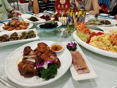 脆皮乳鸽-东方之珠海鲜酒楼(南开店)