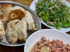 -黄阿姨锅贴大王(万航渡路店)