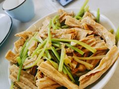 芹菜炒腐竹-东山茶寮(新安店)