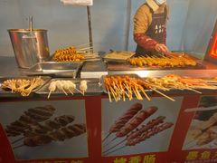 自助取餐区-官亭路小吃一条巷