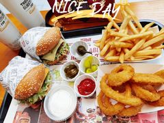 -The Habit Burger Grill 哈比特汉堡(复兴soho店)