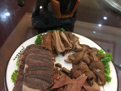 -乔家小院•本地小海鲜•非遗驴肉(万年泉路店)