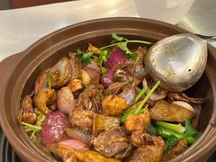 -胡须佬鸡煲四季火锅店(石厦西村直营店)