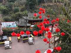 -楠柏弯休闲山庄(梨花溪店)
