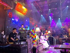 -喜鹊音乐酒馆(西街店)