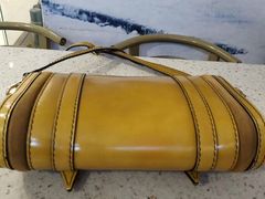 -莱靓奢侈品洗护改衣店(新世界百货崇文店)