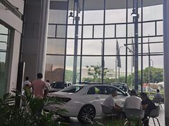 -宁波之星奔驰4S店(海曙店)