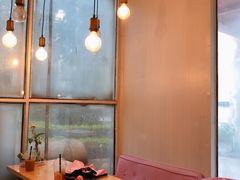 靠窗位-灯塔咖啡馆BOOK·Coffee Shop