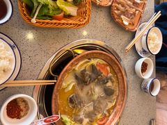 -阿婆情腊排骨火锅(金虹路店)