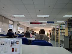-南山图书馆(常兴路店)