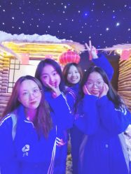 -圣名游乐城冰雪大世界