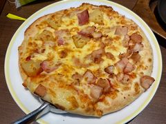 培根鸡肉双拼披萨-萨莉亚意式餐厅(杭州滨江天街店)