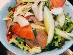 香辣牛肉沙拉-URBAN SOI Thai Kitchen乐泰料理(长乐路店)