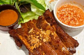Vietnamese Grilled Pork Ribs with Sauce