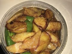 -鹤乡东北菜(崮山路店)