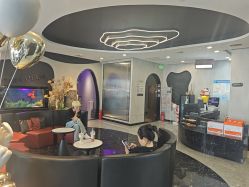 -TOP HAIR SALON