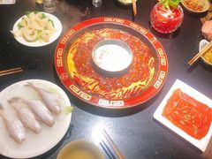 红白鸳鸯锅-矮板凳老火锅(宽窄巷子店)