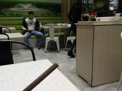 -牛吃草牛肉面(甬港南路店)