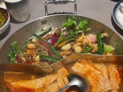 -伴山牛贵州黄牛肉火锅·苗疆非遗艺术餐厅(上海首店)
