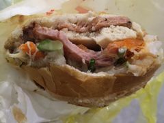 -Bánh Mì Huynh Hoa