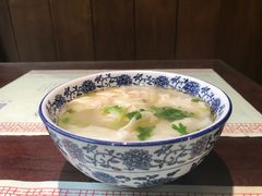 鸡丝馄饨-松针蔡记蒸饺(花园路店)