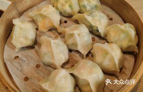 Fresh Shrimp and Sea Cucumber Three-Fill Steamed Dumplings Set