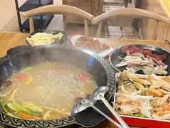 -小志家.野生菌鲜切牦牛肉牛杂火锅