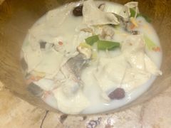 -滇香肴·云南菜蒸汽石锅鱼(云南北路店)