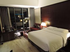 -广州天河希尔顿酒店