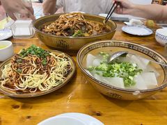 -一品红烧鸭特色川菜(三岔湖店)