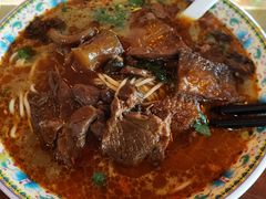-金杨拉面王小吃面馆·牛三宝面·红烧牛肉粉