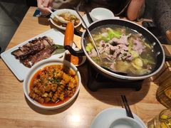 -全牛匠·乐山跷脚牛肉(新中关店)