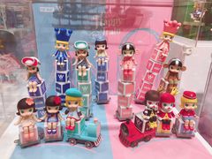 -泡泡玛特POPMART(上海环球港店)