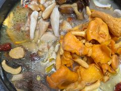 -野菌皇海景野生菌火锅(滨海大道店)