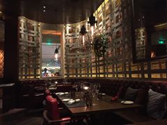 -恰餐厅及酒吧 CHAR Bar & Grill (北京丽都皇冠假日店)
