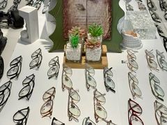 -浮光眼镜·蔡司视觉合作·数字验配中心(陆家嘴店)