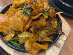 铁板土豆煎牛肉-长寿参鸡汤(朝韩风情街店)