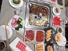 -海底捞火锅(世界城广场店)