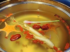 鲜人参火锅-千岛蚝高压锅生蚝·人参火锅(白云万达店)