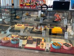 面包甜点陈列柜-视界美食自助餐厅·石家庄希尔顿酒店